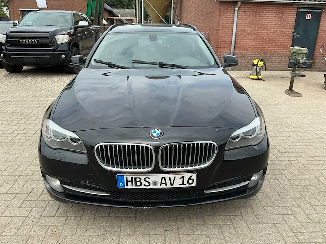 Bmw stationwagen personenauto - afbeelding 12 van  39