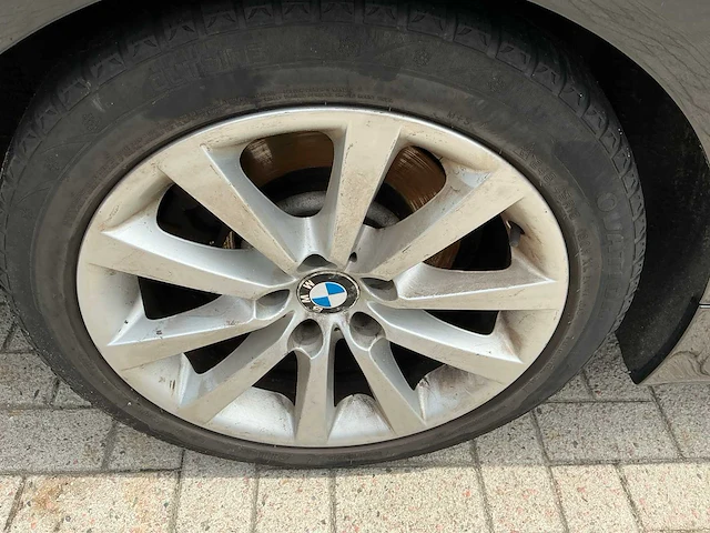 Bmw stationwagen personenauto - afbeelding 28 van  39