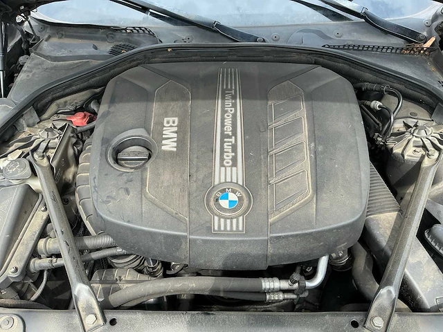 Bmw stationwagen personenauto - afbeelding 30 van  39