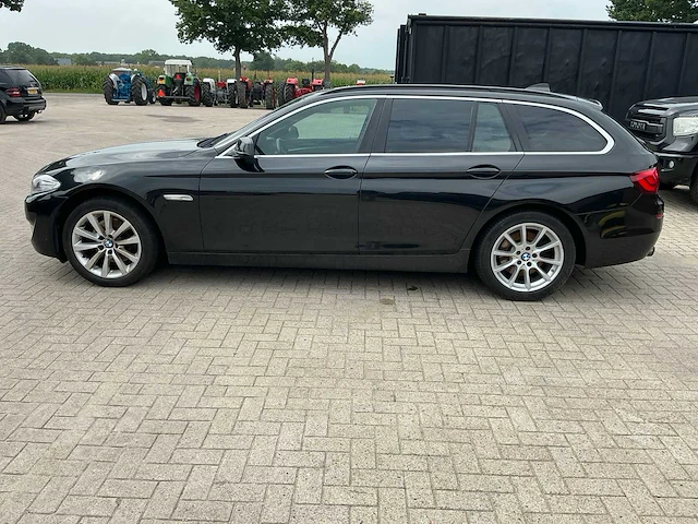Bmw stationwagen personenauto - afbeelding 38 van  39