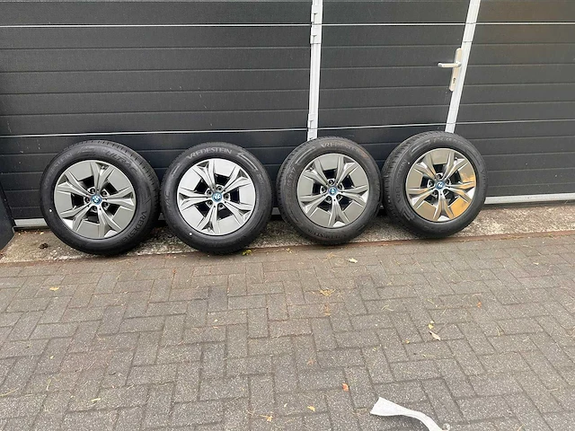 Bmw x1 17” lichtmetalen velgen - - band, en velg - afbeelding 1 van  4