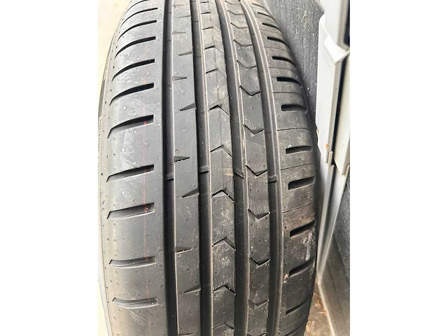 Bmw x1 17” lichtmetalen velgen - - band, en velg - afbeelding 3 van  5