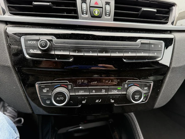 Bmw x1 (f48) 1.5i sdrive18 opf (eu6d-temp), 2018 - afbeelding 3 van  30