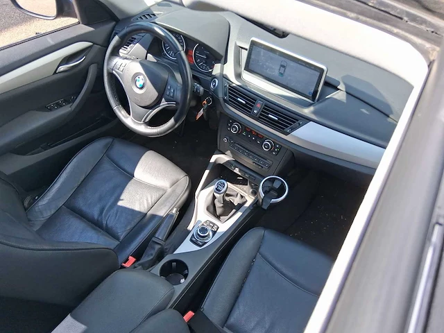 Bmw x1 sdrive18d executive 2013 | 94-krr-3 - afbeelding 21 van  35