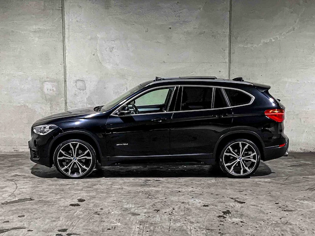 Bmw x1 sdrive18d high executive (automaat) 150pk 2018, rz-190-k - afbeelding 10 van  46