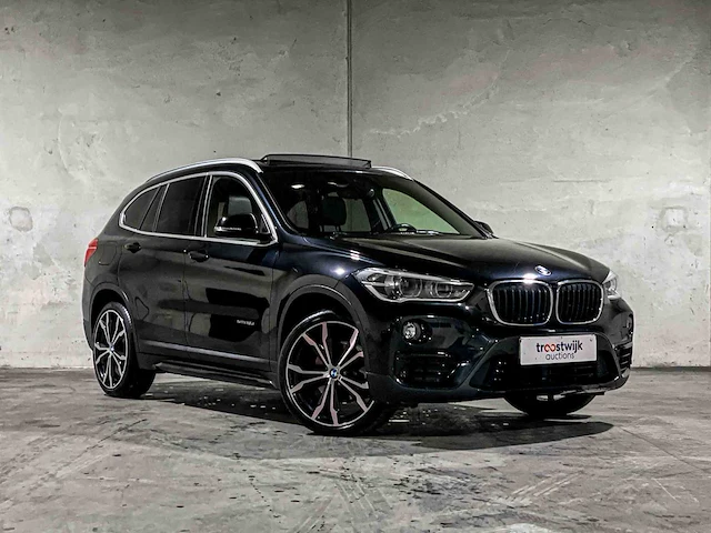 Bmw x1 sdrive18d high executive (automaat) 150pk 2018, rz-190-k - afbeelding 44 van  46