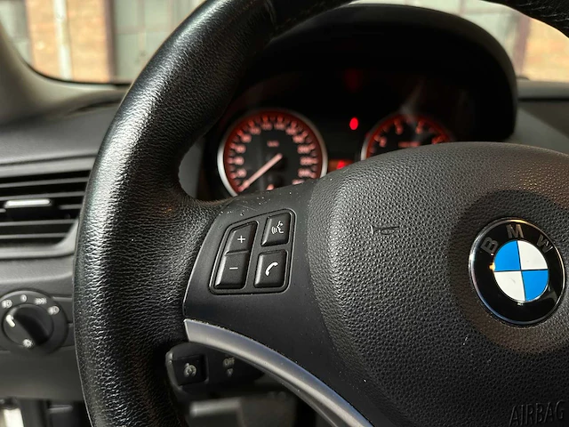 Bmw x1 sdrive18i executive 150pk 2010, 75-ldd-2 - afbeelding 16 van  43