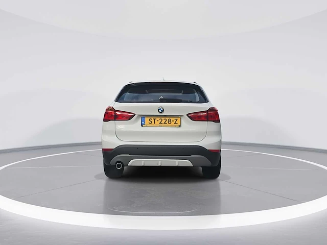 Bmw x1 sdrive18i executive 2018 | st-228-z - afbeelding 3 van  36