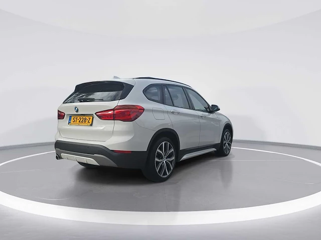 Bmw x1 sdrive18i executive 2018 | st-228-z - afbeelding 5 van  36