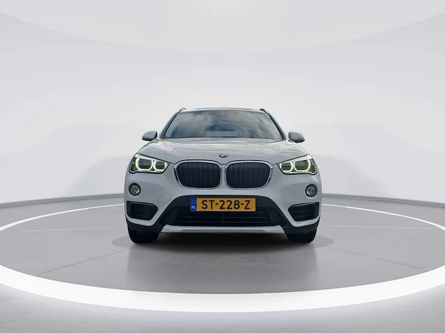 Bmw x1 sdrive18i executive 2018 | st-228-z - afbeelding 23 van  36