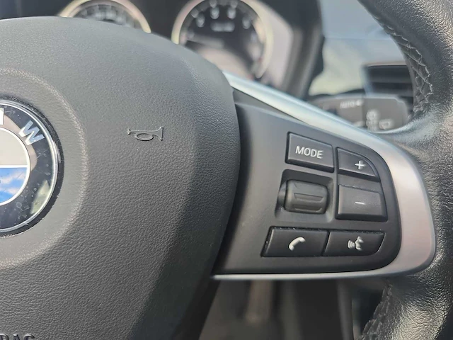 Bmw x1 sdrive18i executive 2018 | st-228-z - afbeelding 9 van  36