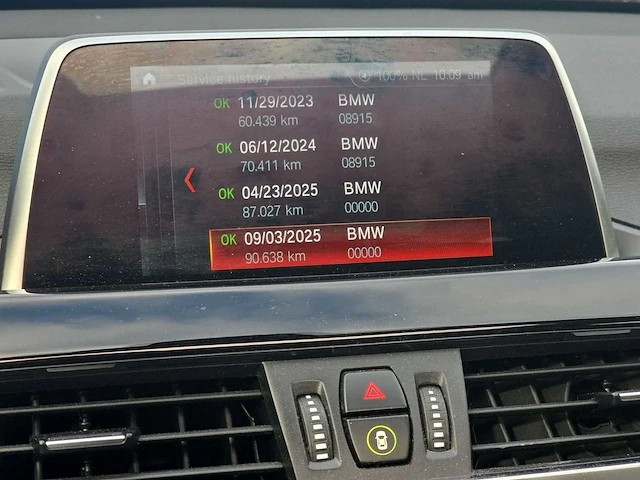 Bmw x1 sdrive18i executive 2018 | st-228-z - afbeelding 22 van  36