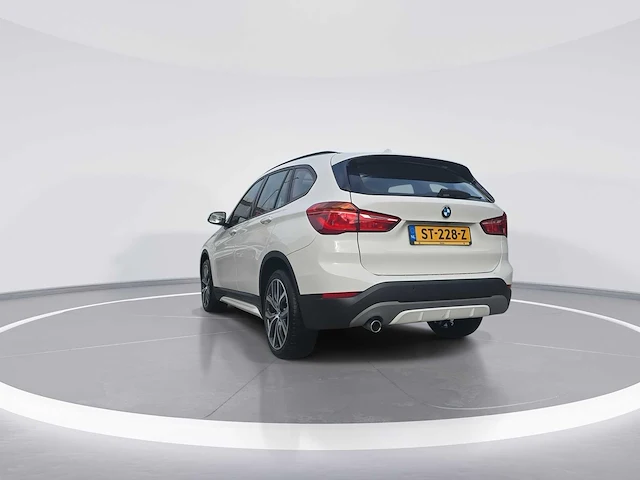 Bmw x1 sdrive18i executive 2018 | st-228-z - afbeelding 36 van  36