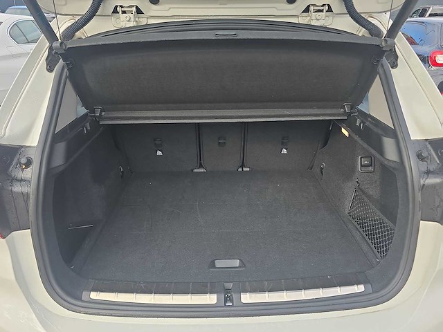 Bmw x1 sdrive18i executive 2018 | st-228-z - afbeelding 17 van  36