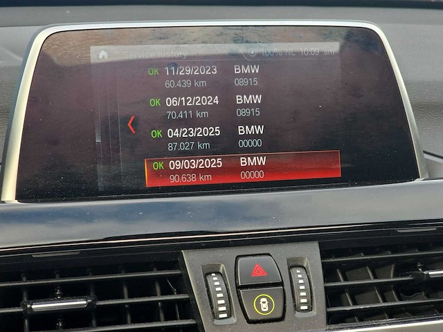 Bmw x1 sdrive18i executive 2018 | st-228-z - afbeelding 22 van  36