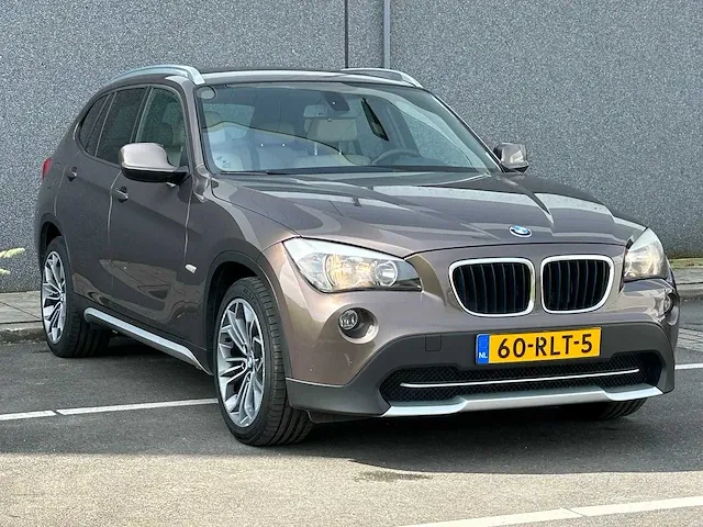 Bmw x1 sdrive18i executive | 60-rlt-5 - afbeelding 29 van  34