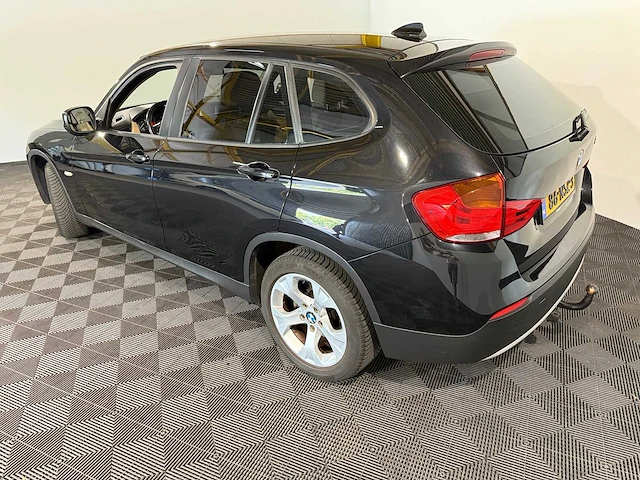 Bmw x1 sdrive18i executive, 86-nsz-3 - afbeelding 6 van  13