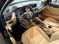 Bmw x1 sdrive18i executive, 86-nsz-3 - afbeelding 12 van  13
