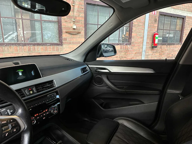Bmw x1 sdrive18i high executive 136pk 2019, s-795-vz - afbeelding 11 van  42