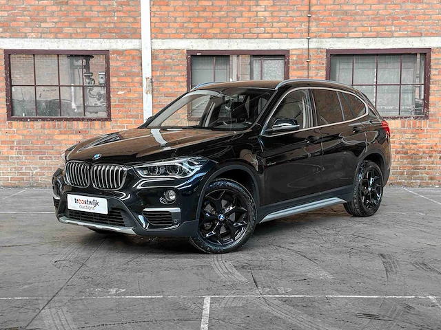 Bmw x1 sdrive18i high executive 136pk 2019, s-795-vz - afbeelding 1 van  42
