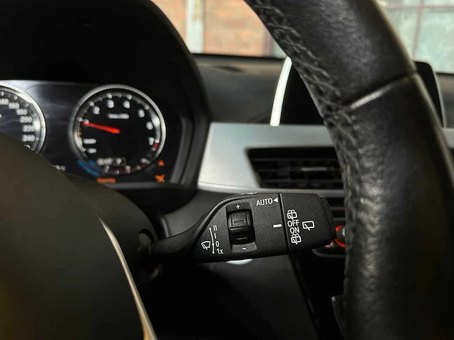 Bmw x1 sdrive18i high executive 136pk 2019, s-795-vz - afbeelding 17 van  42