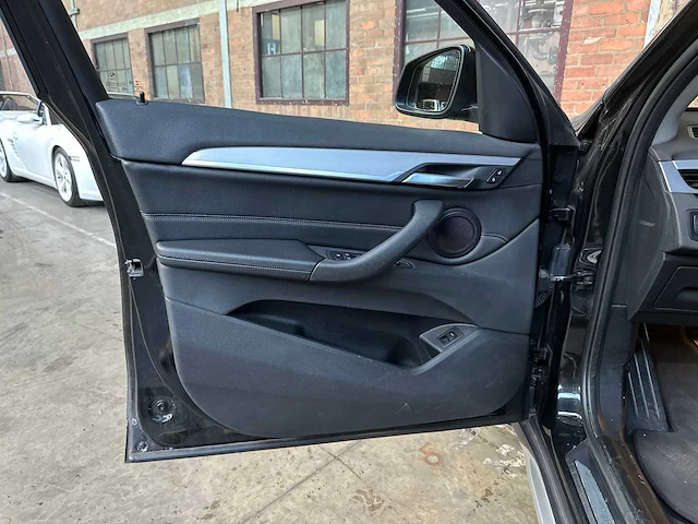 Bmw x1 sdrive18i high executive 136pk 2019, s-795-vz - afbeelding 22 van  42