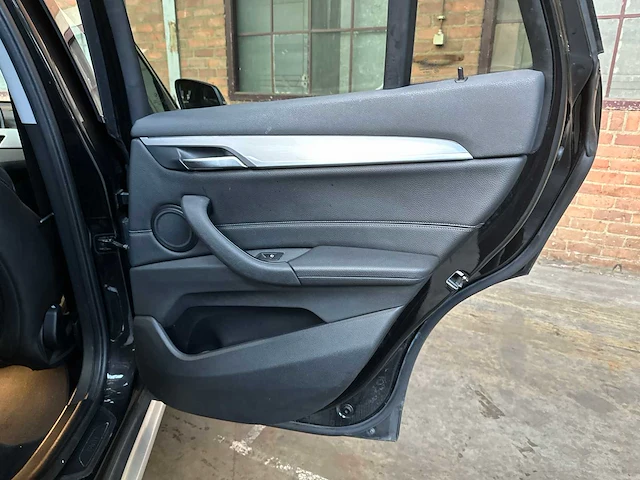 Bmw x1 sdrive18i high executive 136pk 2019, s-795-vz - afbeelding 28 van  42