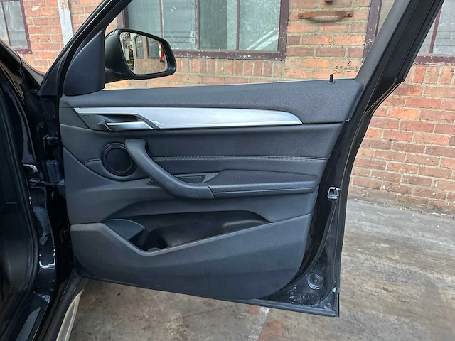 Bmw x1 sdrive18i high executive 136pk 2019, s-795-vz - afbeelding 29 van  42