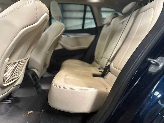 Bmw x1 sdrive18i high executive automaat; l-739-kx - afbeelding 15 van  15