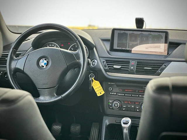 Bmw x1 sdrive18i, j-668-rh - afbeelding 3 van  17