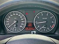 Bmw x1 sdrive18i, j-668-rh - afbeelding 9 van  17