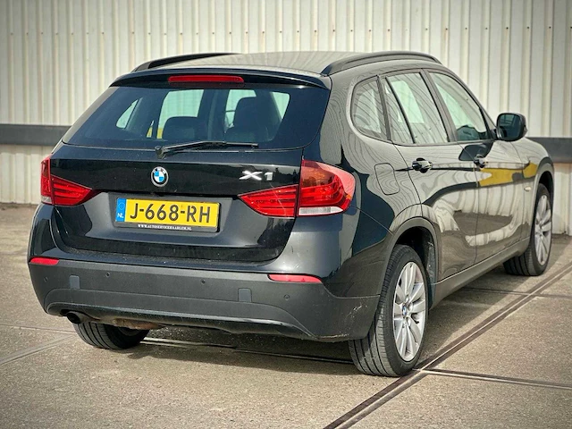 Bmw x1 sdrive18i, j-668-rh - afbeelding 10 van  17