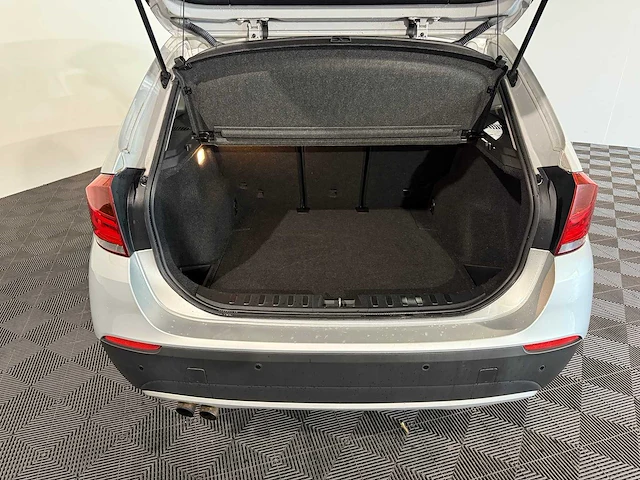Bmw x1 sdrive20i business, 14-svh-2 - afbeelding 9 van  15