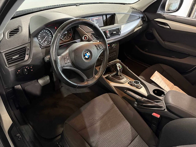 Bmw x1 sdrive20i business, 14-svh-2 - afbeelding 14 van  15
