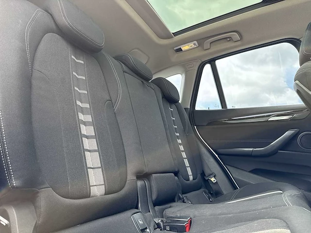 Bmw x1 sdrive20i high executive 2018 | l-896-dn - afbeelding 26 van  35