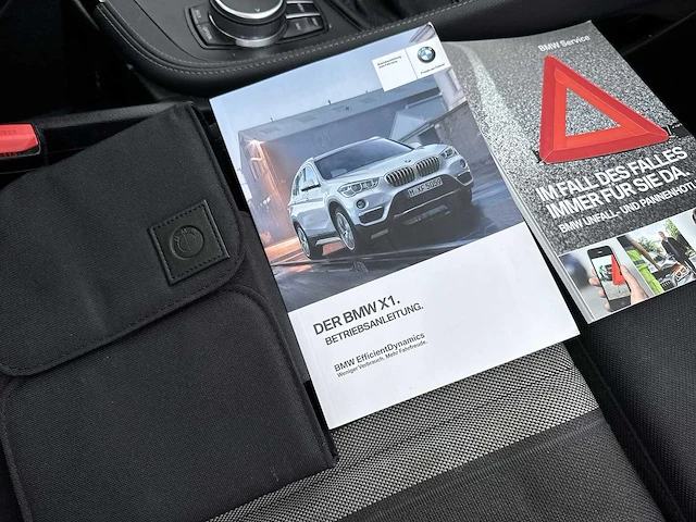 Bmw x1 sdrive20i high executive 2018 | l-896-dn - afbeelding 28 van  35