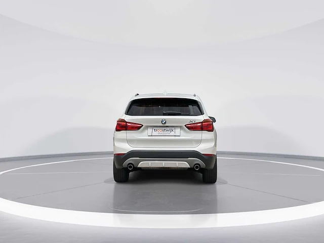 Bmw x1 sdrive20i high executive 2018 | l-896-dn - afbeelding 33 van  35