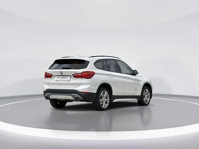 Bmw x1 sdrive20i high executive 2018 | l-896-dn - afbeelding 34 van  35
