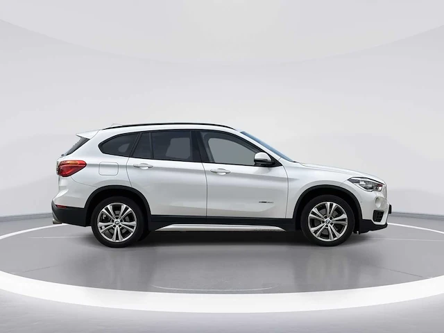 Bmw x1 sdrive20i high executive 2018 | l-896-dn - afbeelding 35 van  35