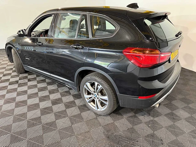 Bmw x1 sdrive20i, j-730-fs - afbeelding 10 van  17