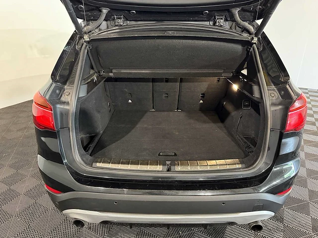 Bmw x1 sdrive20i, j-730-fs - afbeelding 12 van  17
