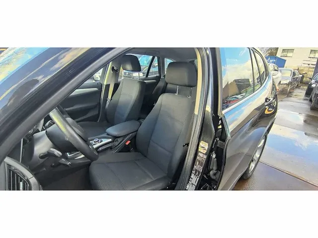 Bmw x1 xdrive20i executive automaat, 4-zdj-09 - afbeelding 17 van  17