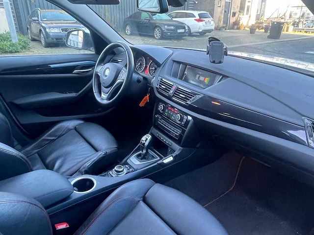 Bmw x1 xdrive28i business+ | j-724-fs - afbeelding 25 van  36