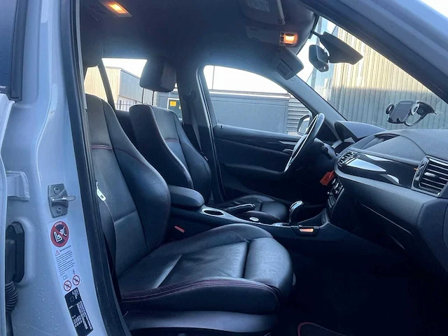 Bmw x1 xdrive28i business+ | j-724-fs - afbeelding 27 van  36