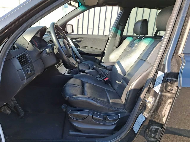 Bmw x3 3.0i executive - 2005 - 231pk - afbeelding 15 van  34