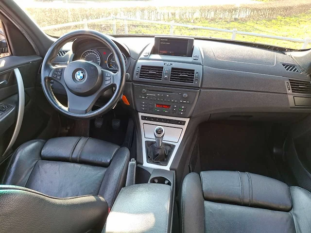 Bmw x3 3.0i executive - 2005 - 231pk - afbeelding 30 van  34