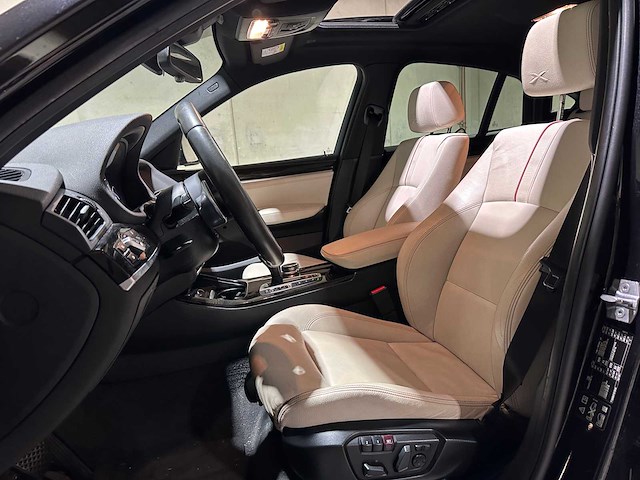 Bmw x4 m40i high executive 360pk 2017, l-701-vn - afbeelding 32 van  52