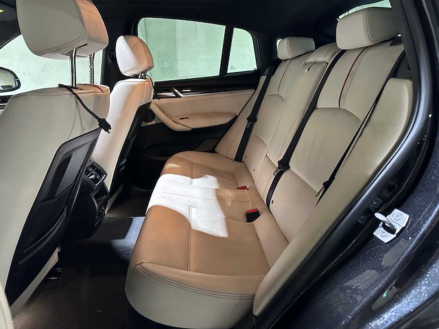 Bmw x4 m40i high executive 360pk 2017, l-701-vn - afbeelding 35 van  52