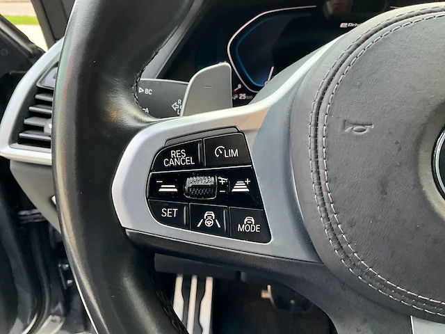 Bmw x5 45e xdrive g05 m sport phev / plug-in hybrid suv / personenauto - afbeelding 8 van  48