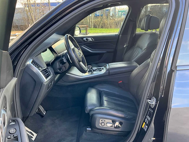 Bmw x5 45e xdrive m sport personenauto - afbeelding 3 van  79
